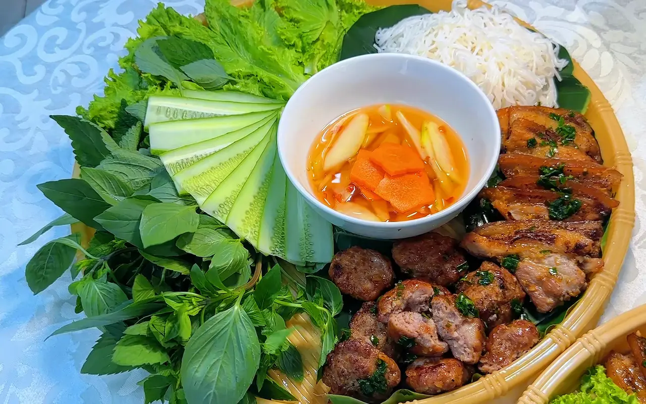 Món Bún Chả Hà Nội