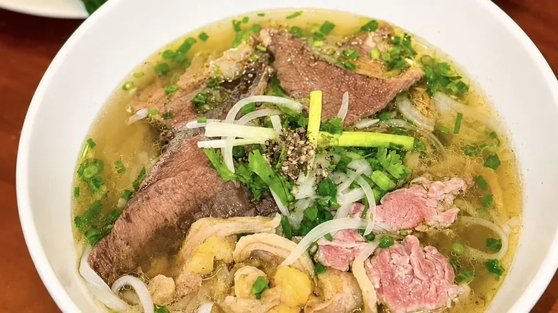 Món Phở Bò — khoá học Bếp Cô Linh
